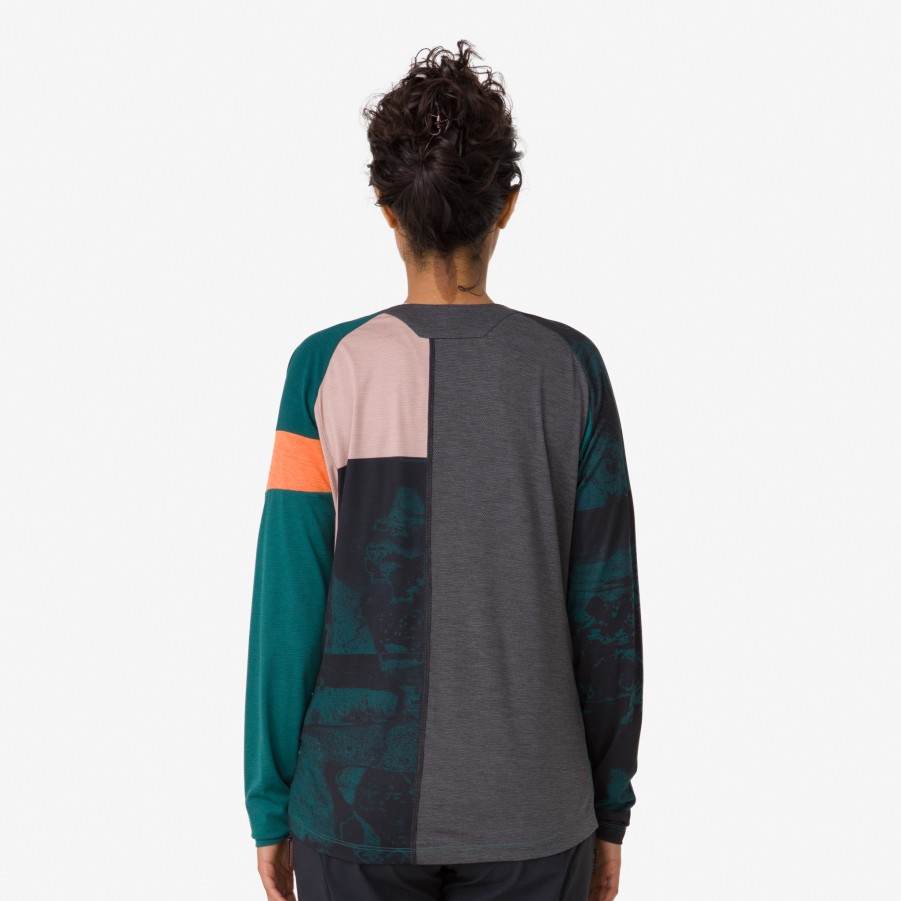 Rapha Women'S Printed Trail Long Sleeve Technical T-Shirt | Jerseys, Jackets & Tops